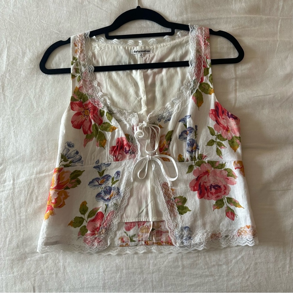 Reformation White and Pink Floral Tie Front Tank Top